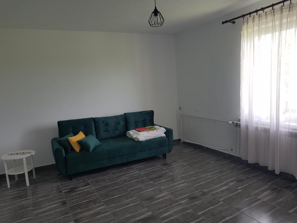 F.H.U Bed And Brekfast Apartment Glinik Exterior photo